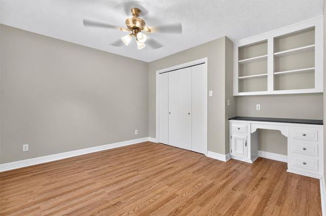 7214 Creek Crest Drive, Houston, TX 77095