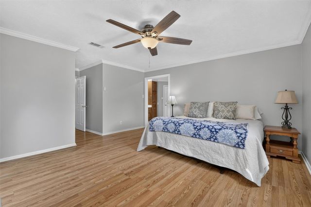 7214 Creek Crest Drive, Houston, TX 77095