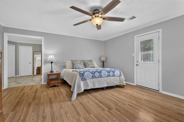 7214 Creek Crest Drive, Houston, TX 77095