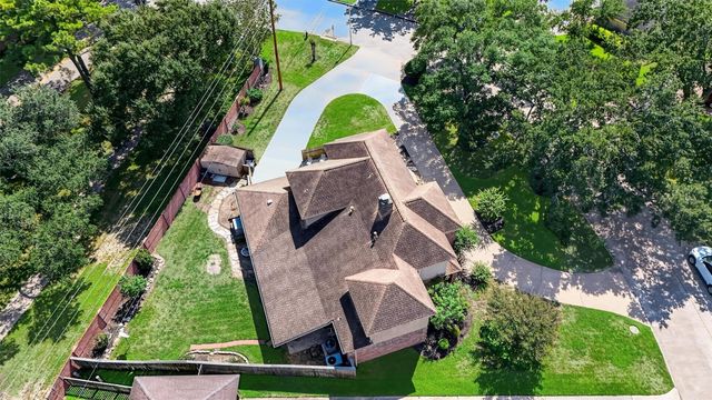 7214 Creek Crest Drive, Houston, TX 77095