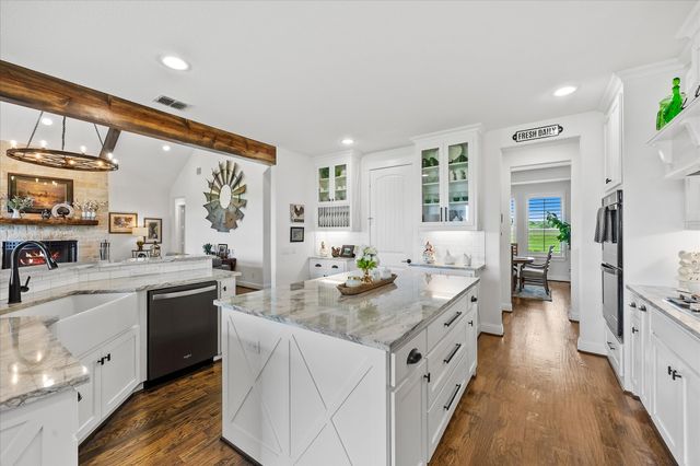 331 Mcclendon Road, Lavon, TX 75166