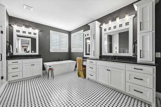 331 Mcclendon Road, Lavon, TX 75166