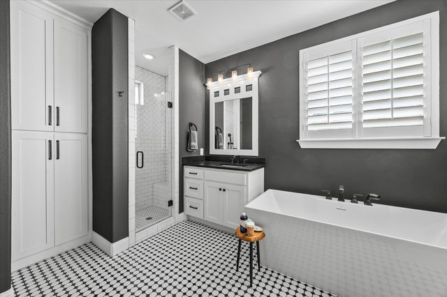 331 Mcclendon Road, Lavon, TX 75166