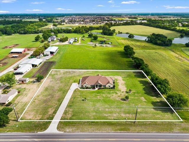 331 Mcclendon Road, Lavon, TX 75166