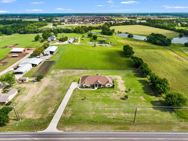 331 Mcclendon Road, Lavon, TX 75166