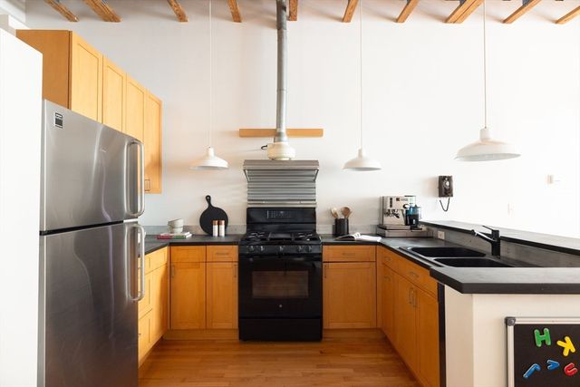 11 Village Street E, Somerville, MA 02143