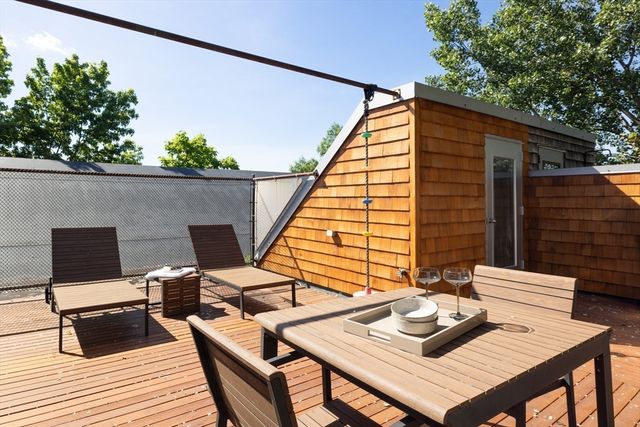 11 Village Street E, Somerville, MA 02143