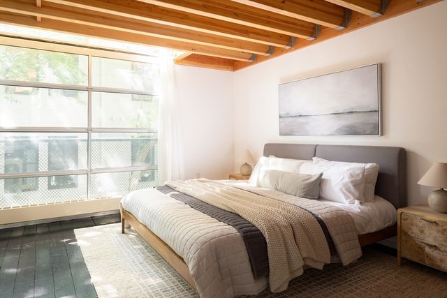 11 Village Street E, Somerville, MA 02143