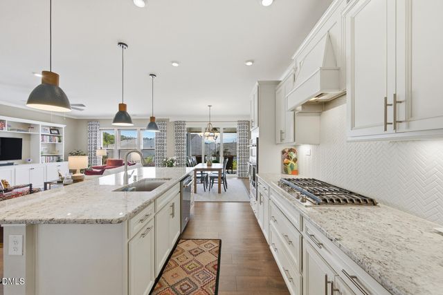 924 Del Webb Manor Avenue, Wake Forest, NC 27587