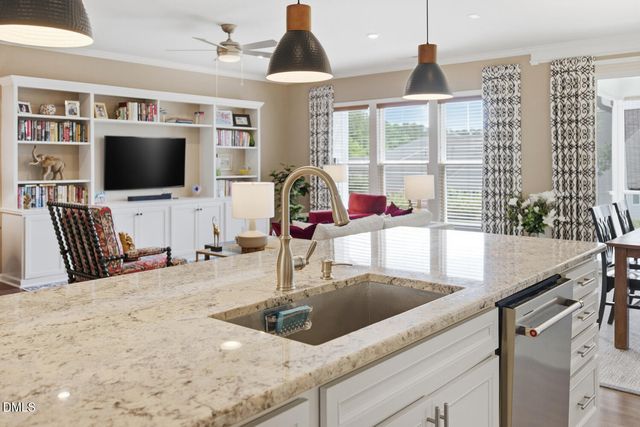 924 Del Webb Manor Avenue, Wake Forest, NC 27587