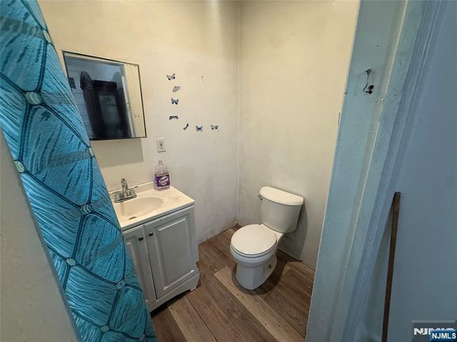 63 Saint Paul Avenue, Newark, NJ 07106
