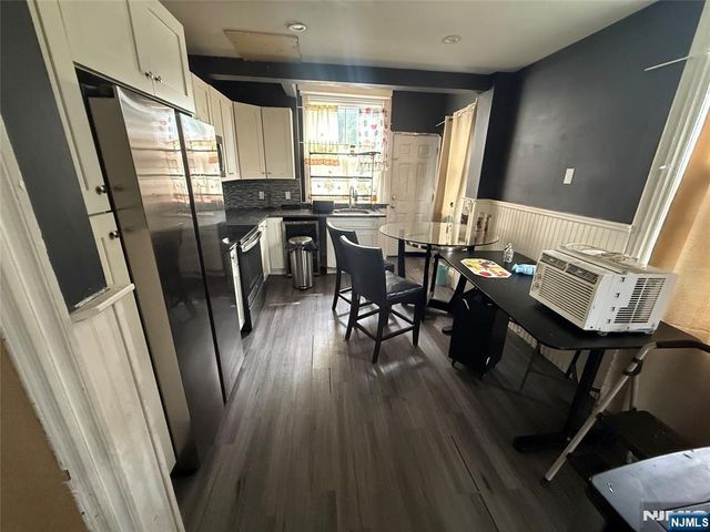63 Saint Paul Avenue, Newark, NJ 07106