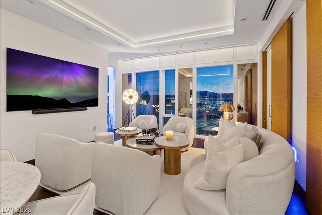 3750 Las Vegas Boulevard 2911, Las Vegas, NV 89158