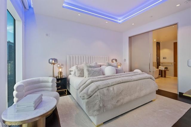 3750 Las Vegas Boulevard 2911, Las Vegas, NV 89158