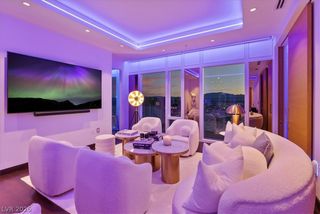 3750 Las Vegas Boulevard 2911, Las Vegas, NV 89158