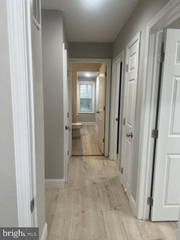 3 LAKECREST CIR, Greenbelt, MD 20770