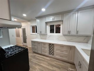 1011 San Pascual Avenue, Los Angeles, CA 90042