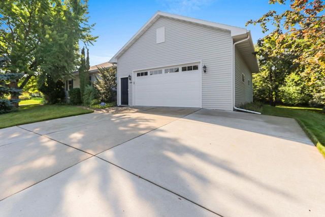 5050 REDBUD COURT, Green Bay, WI 54311
