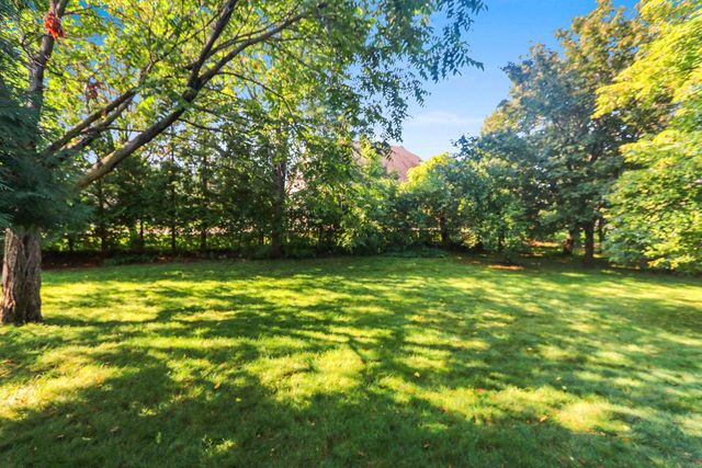 5050 REDBUD COURT, Green Bay, WI 54311
