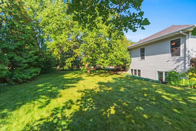 5050 REDBUD COURT, Green Bay, WI 54311