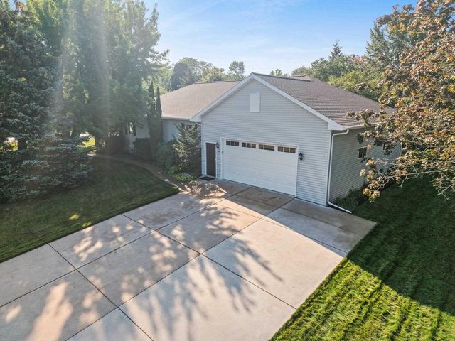 5050 REDBUD COURT, Green Bay, WI 54311