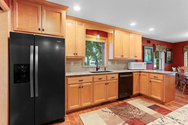 5050 REDBUD COURT, Green Bay, WI 54311