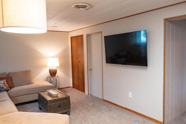 1217 E MITCHELL AVENUE, Appleton, WI 54915
