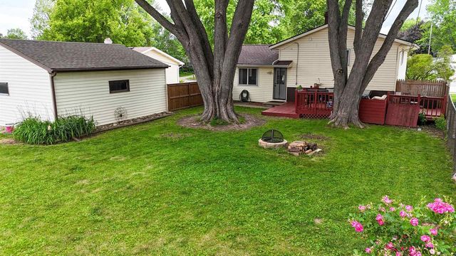 1217 E MITCHELL AVENUE, Appleton, WI 54915