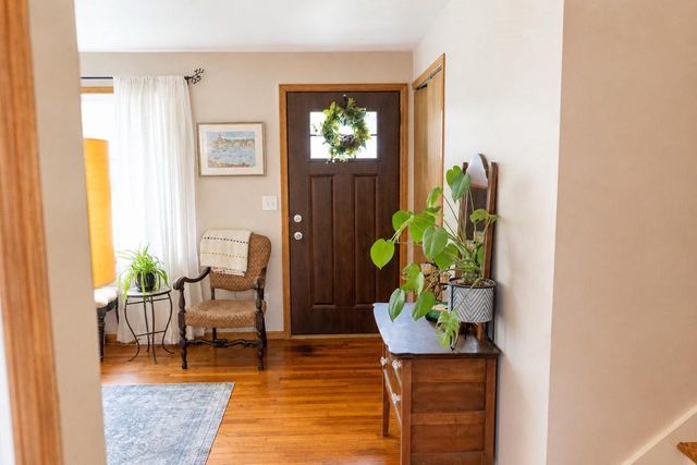 1217 E MITCHELL AVENUE, Appleton, WI 54915