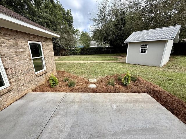 107 Bartlet Dr, Dothan, AL 36305