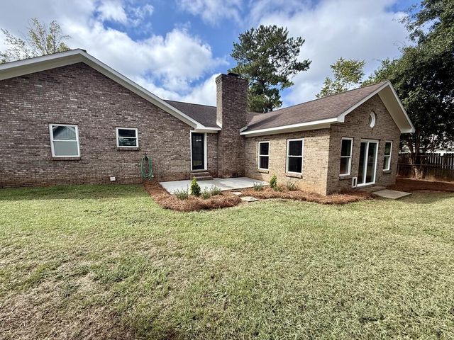 107 Bartlet Dr, Dothan, AL 36305
