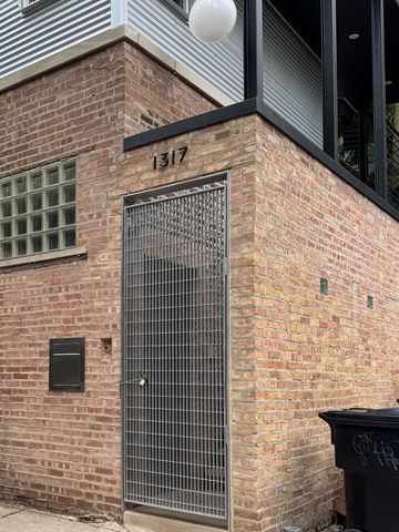 2159 W Evergreen Avenue 4, Chicago, IL 60622