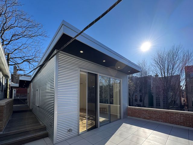 2159 W Evergreen Avenue 4, Chicago, IL 60622