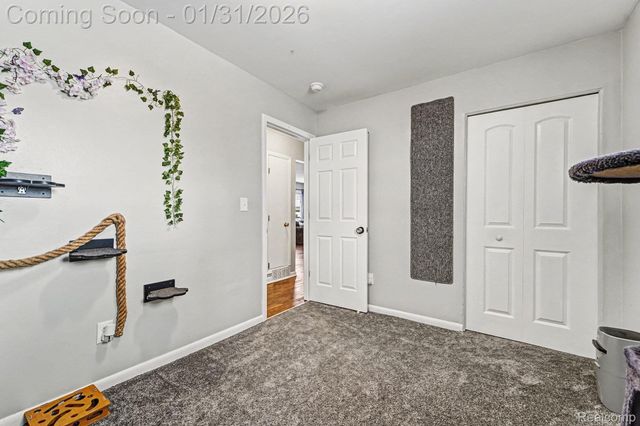 340 Woodlawn Avenue, Ypsilanti Charter Township, MI 48198