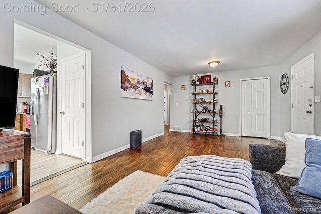 340 Woodlawn Avenue, Ypsilanti Charter Township, MI 48198