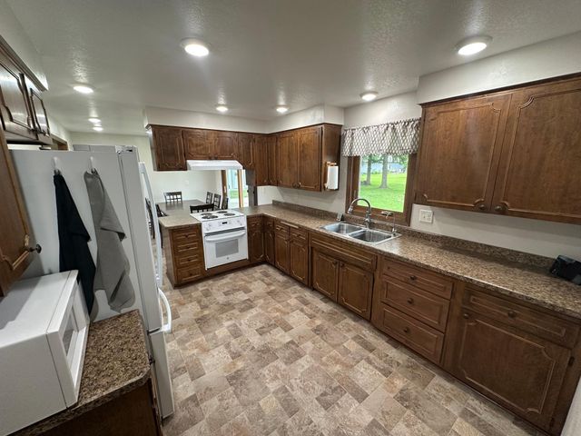 131 State Hwy 4 S, Greenwald, MN 56335