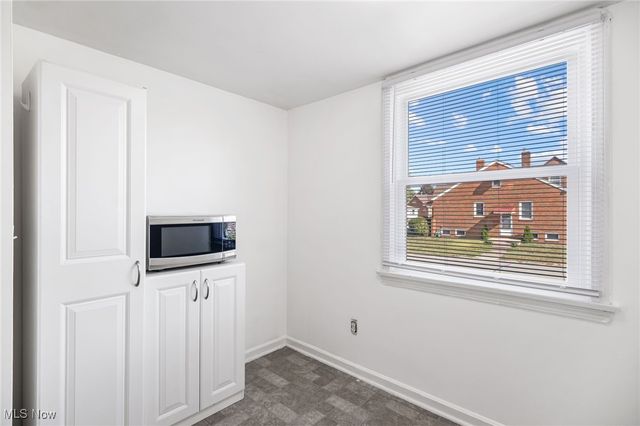 6096 Wareham Drive, Parma, OH 44129