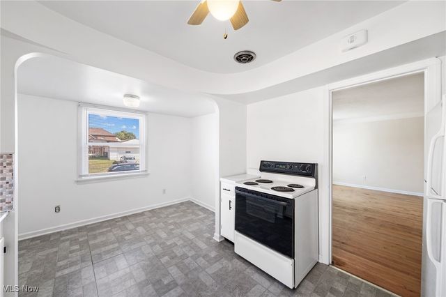 6096 Wareham Drive, Parma, OH 44129