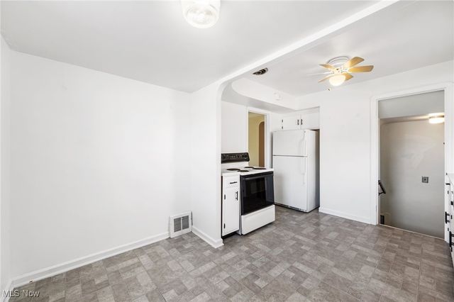 6096 Wareham Drive, Parma, OH 44129