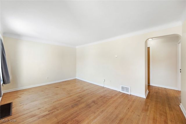 6096 Wareham Drive, Parma, OH 44129