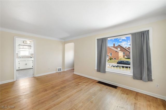 6096 Wareham Drive, Parma, OH 44129