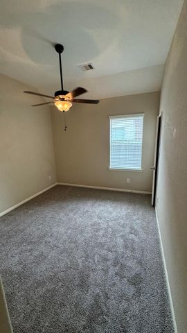 10006 Kendahlwood Lane, Tomball, TX 77375
