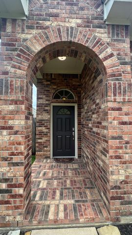 10006 Kendahlwood Lane, Tomball, TX 77375