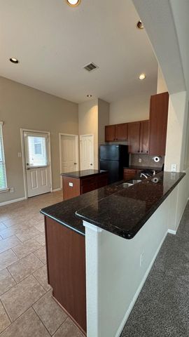 10006 Kendahlwood Lane, Tomball, TX 77375
