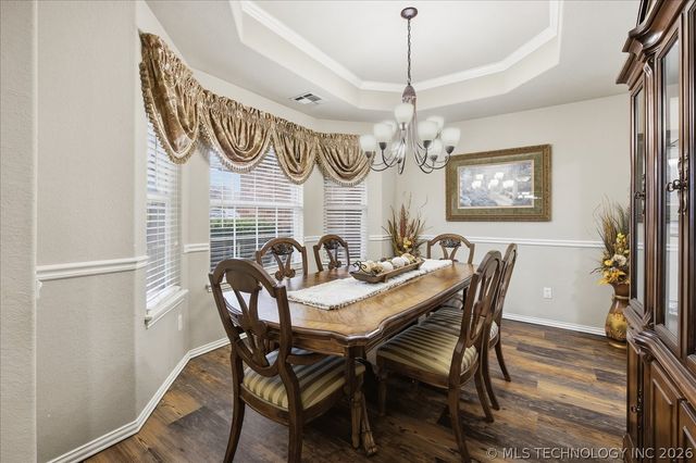 5212 Barr Drive, Sand Springs, OK 74063