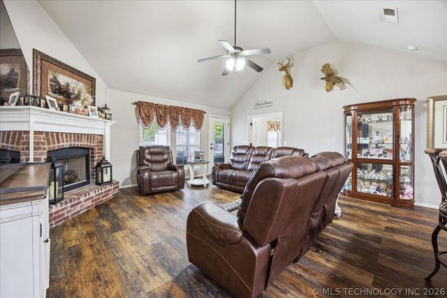 5212 Barr Drive, Sand Springs, OK 74063