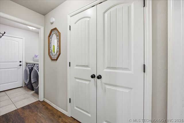 5212 Barr Drive, Sand Springs, OK 74063
