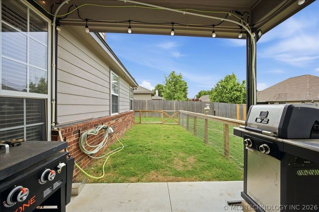 5212 Barr Drive, Sand Springs, OK 74063
