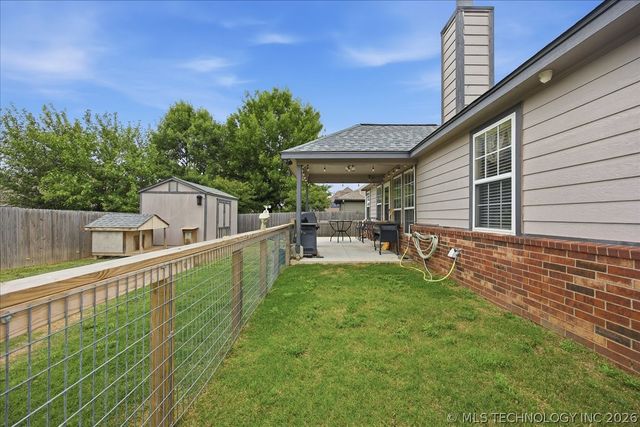 5212 Barr Drive, Sand Springs, OK 74063