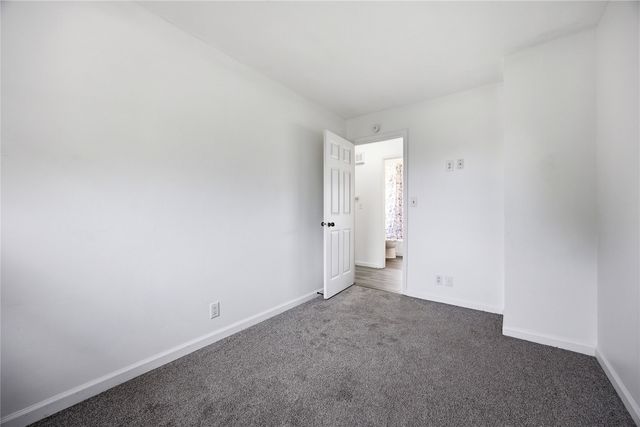 3210 Carriage Drive SW, Cedar Rapids, IA 52404
